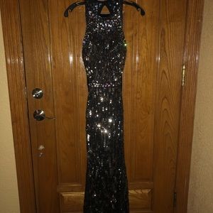 Cassandra Store Sequence Black/Silver Dress
